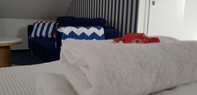 świeże ręczniki w hotelu